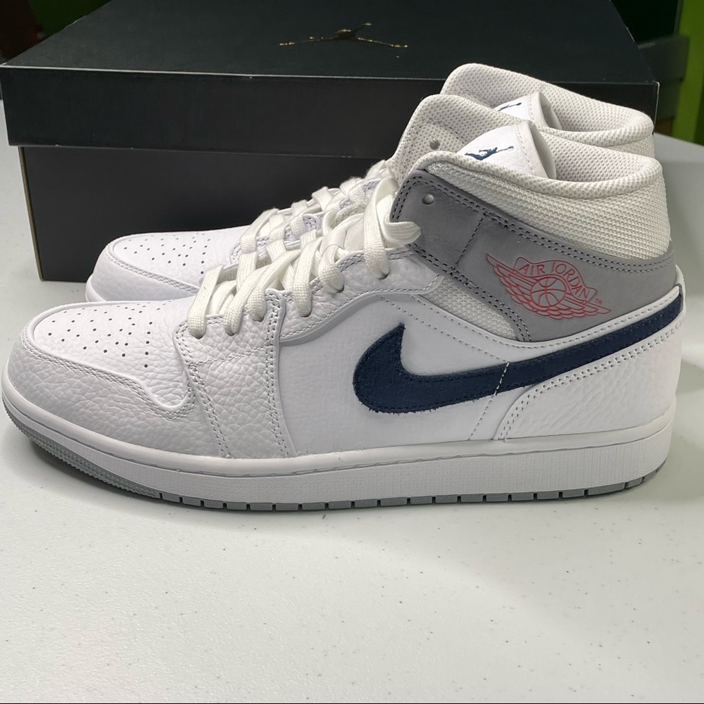 Air Jordan 1 Mid P1 Mens Size 9.5 White Leather Sneakers Basketball Shoes - Picture 5 of 13
